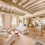 By Casamerina Bellavista, House With Private Pool & Great Views!