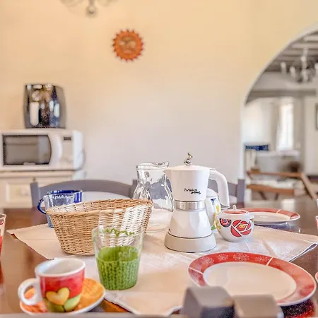 By Casamerina Bellavista, House With Private Pool & Great Views!